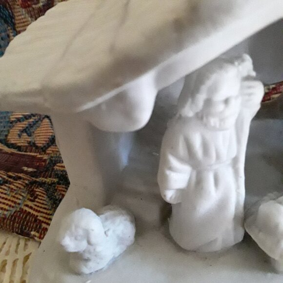 Nativity Scene - Bisque - Picture 5 of 6